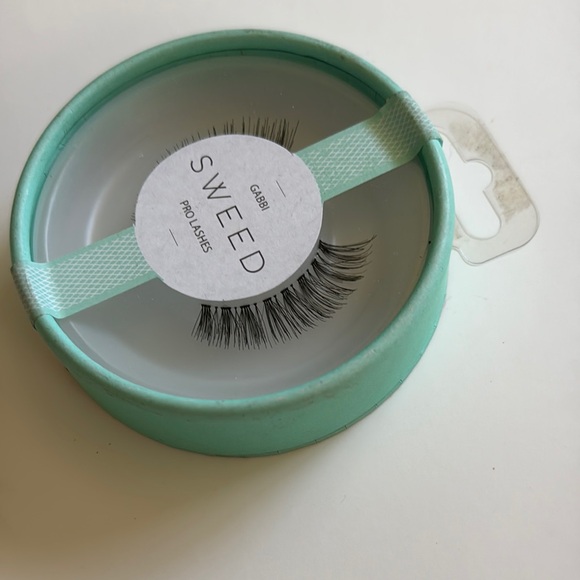 Sweed Pro Lashes in Mint Packaging - Picture 2 of 4